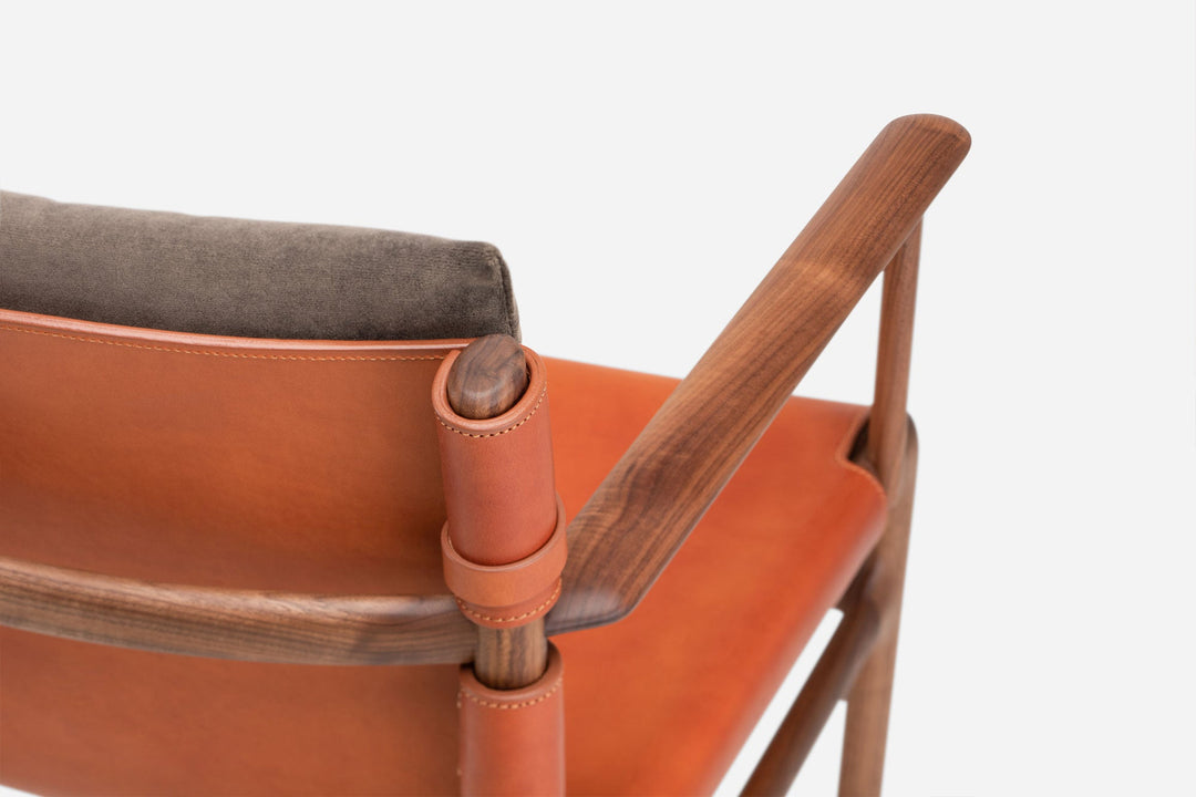 DANISH OILED WALNUT & DARK TAN LEATHER & BALBOA 29 FABRIC