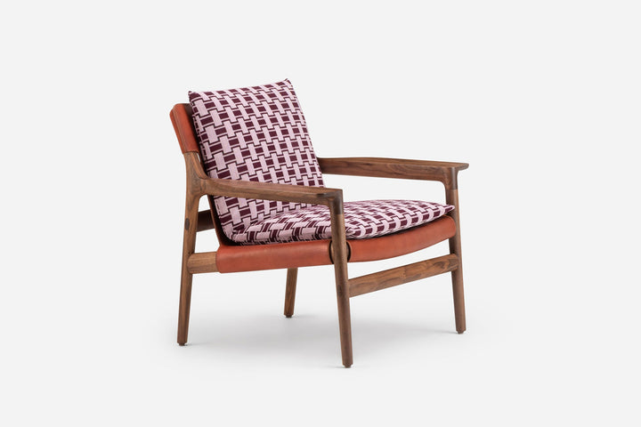 DANISH OILED WALNUT & DARK TAN LEATHER & ZADE 660