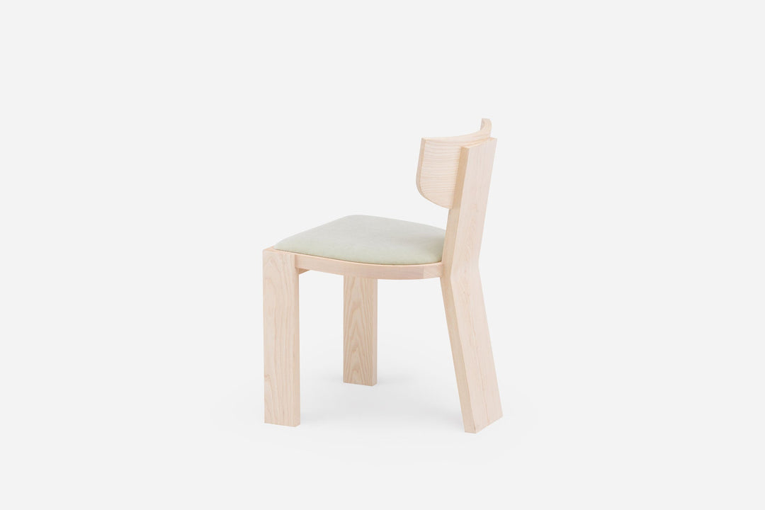 WHITE OILED ASH & BYRAM 0921