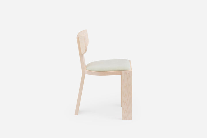 WHITE OILED ASH & BYRAM 0921