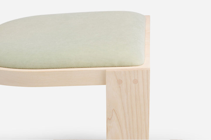 WHITE OILED ASH & BYRAM 0921