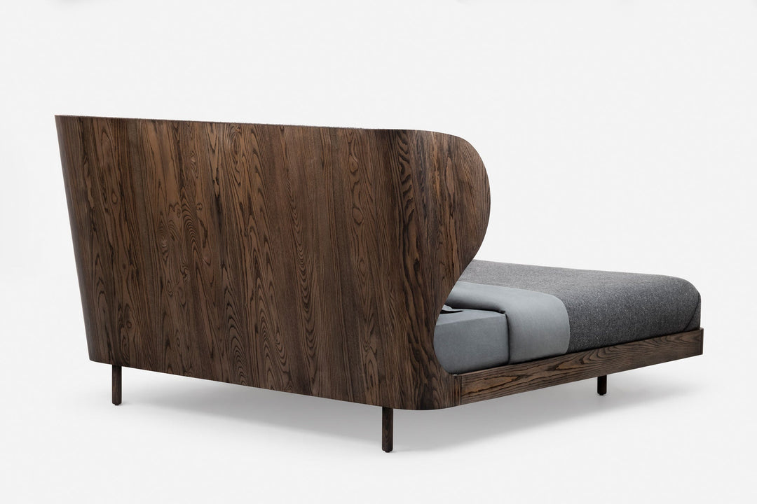 BLACK OILED ASH AND ZERO 004