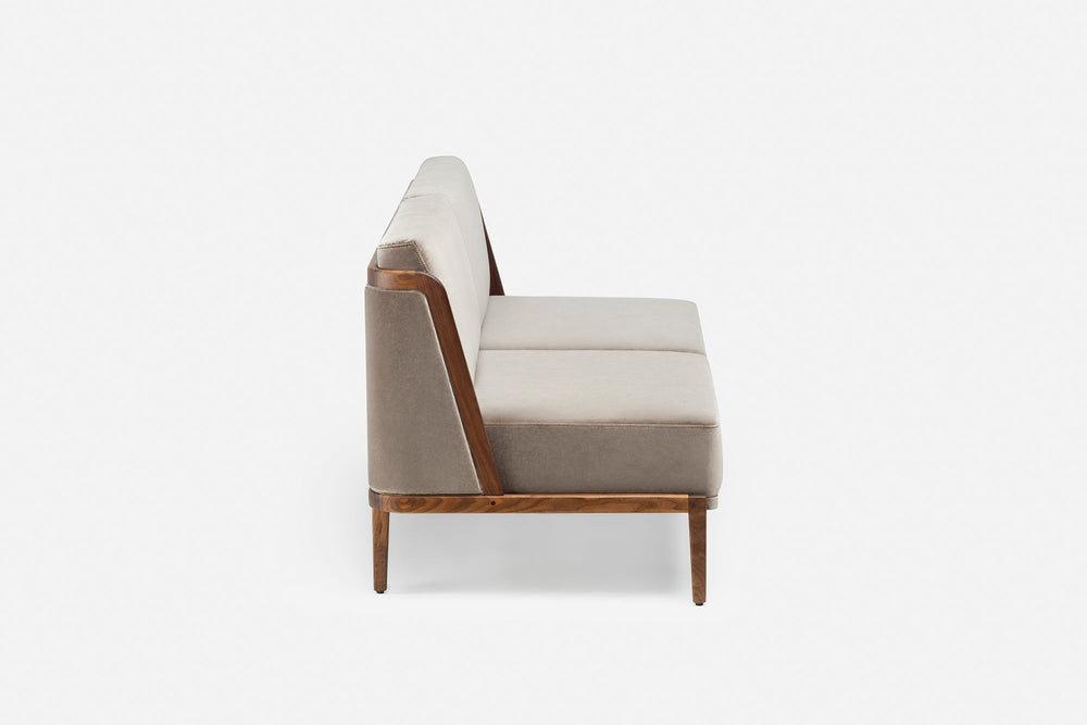 DANISH OILED WALNUT & HARALD 3 242