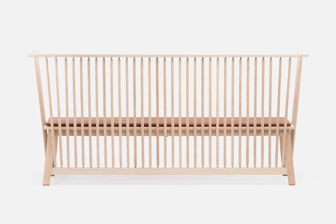 WHITE OILED ASH  (+ OPTIONAL SEAT PAD IN BROWN NATURAL GRAIN LEATHER)