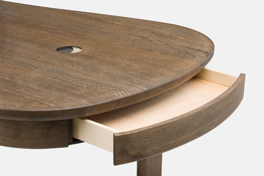 BLACK OILED OAK & BLACK MARQUINA MARBLE