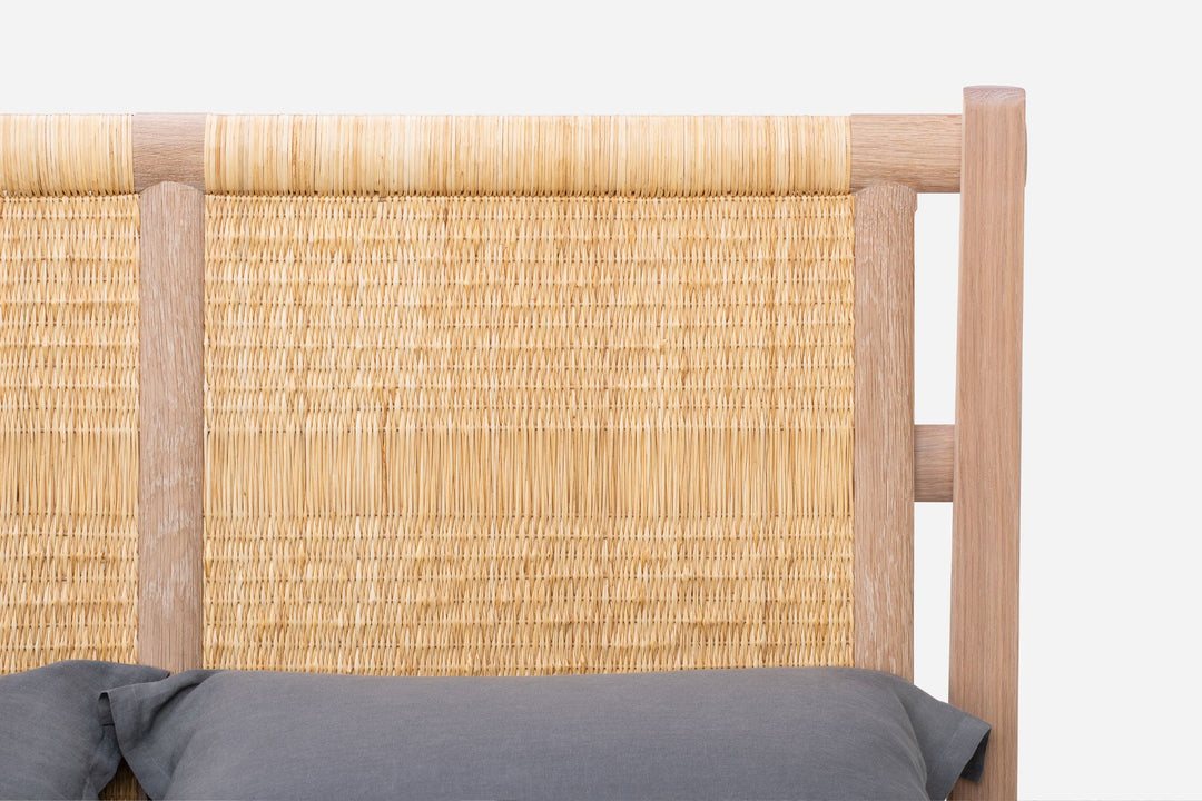 WHITE OILED OAK & JUNCO