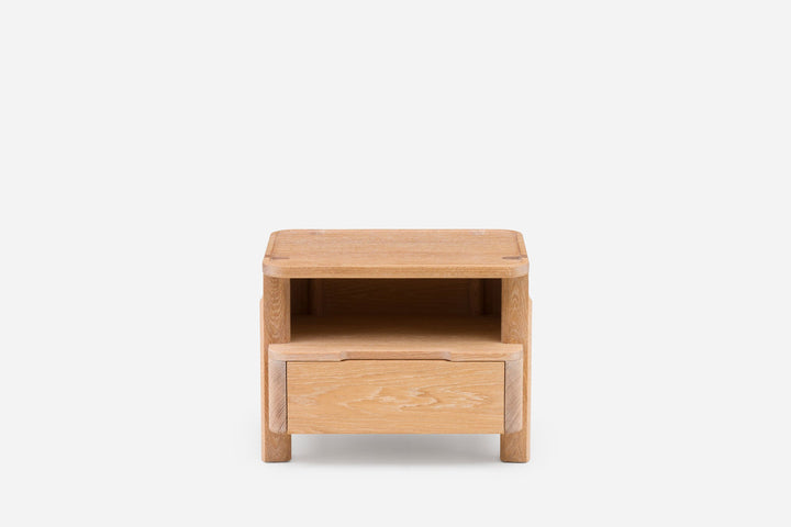 WHITE OILED OAK & ECRITURE 210