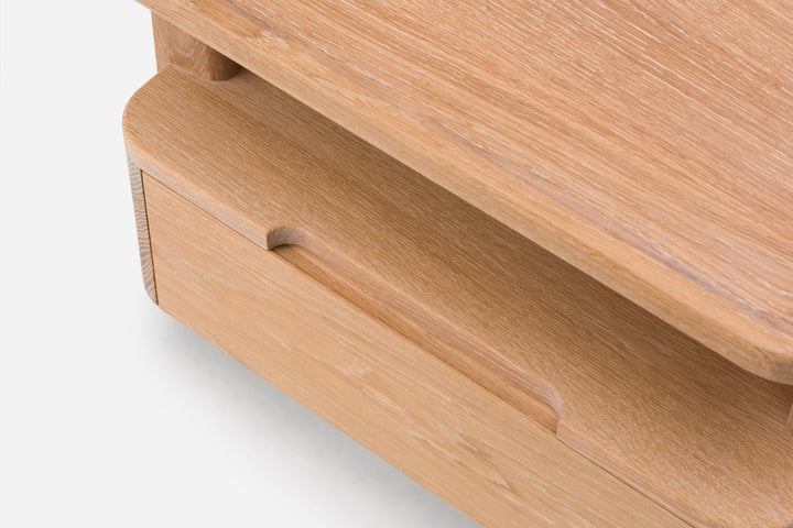 WHITE OILED OAK & ECRITURE 210