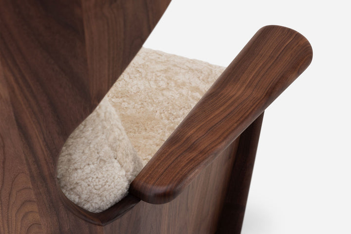 DANISH OILED WALNUT & MOHAWI SHEEPSKIN