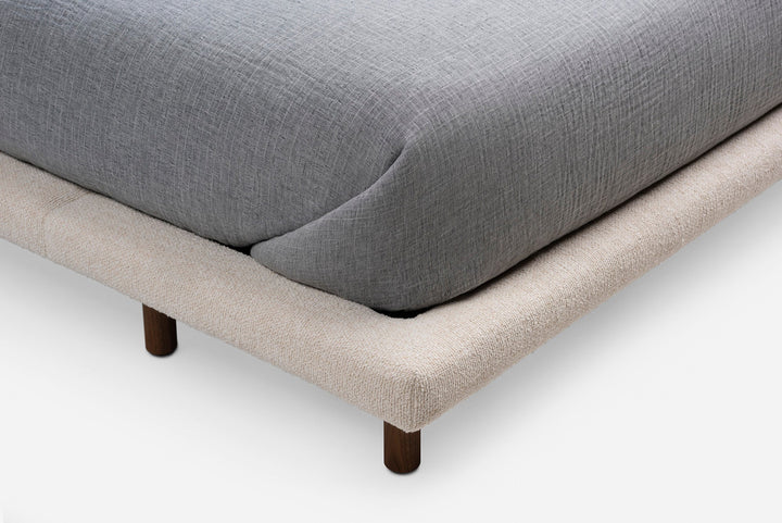 DANISH OILED WALNUT & MOSS 004