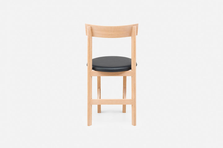 WHITE OILED OAK & BLACK LEATHER