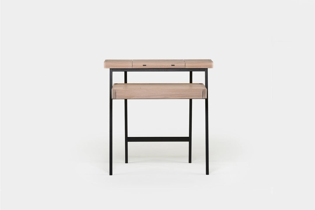 WHITE OILED OAK & BLACK STAINED ASH